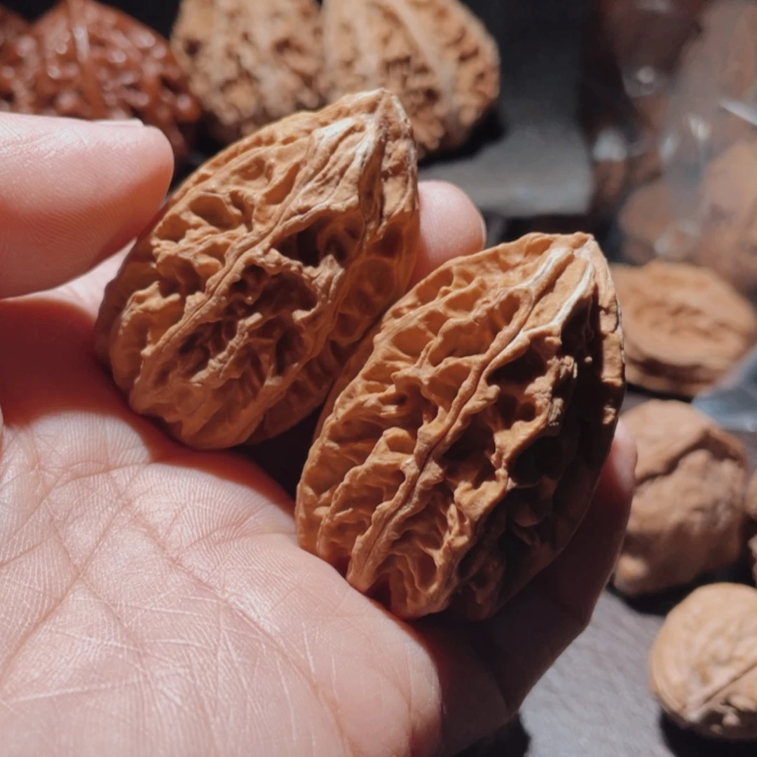 【闪购商品】文玩核桃把件猴东北楸子72