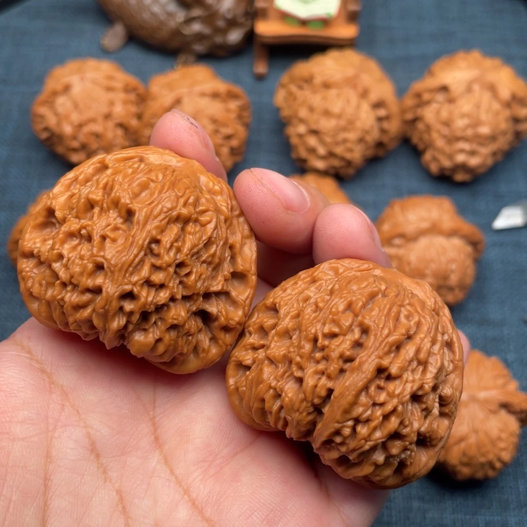 梁***呀把件文玩核桃43南疆全品