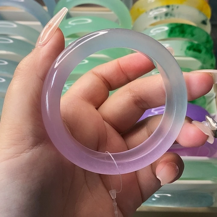 未镶嵌手镯石英质玉