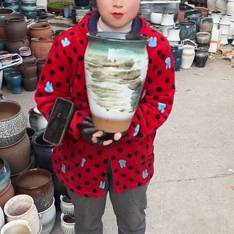 口20高31瑕疵底裂盆子。