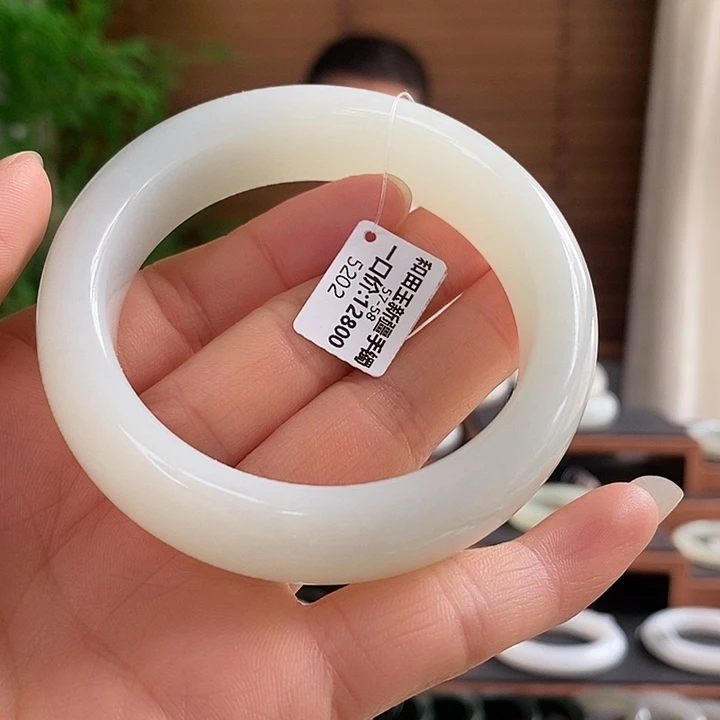 和田玉手镯未镶嵌5202