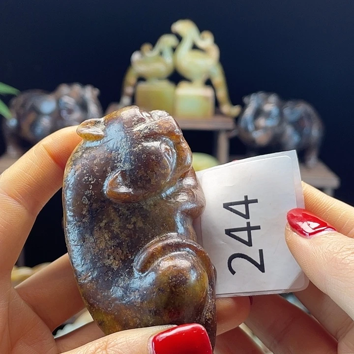 和田玉（糖玉）未镶嵌挂件