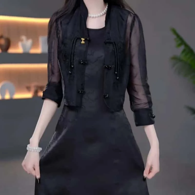中式国风盘扣黑色修身收腰显瘦2025春装新款气质优雅中长款连衣裙