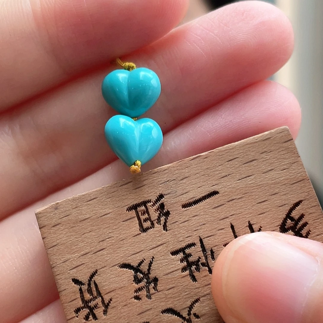 未镶嵌绿松石颈饰