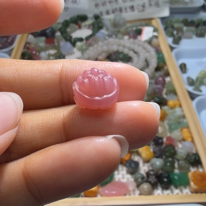 和田玉未镶嵌珠宝半成品