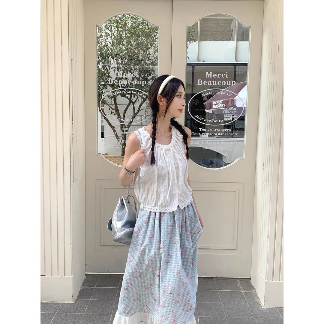 少女感碎花半身裙女2025夏季新款拼接蕾丝温柔半裙高腰修身长裙子