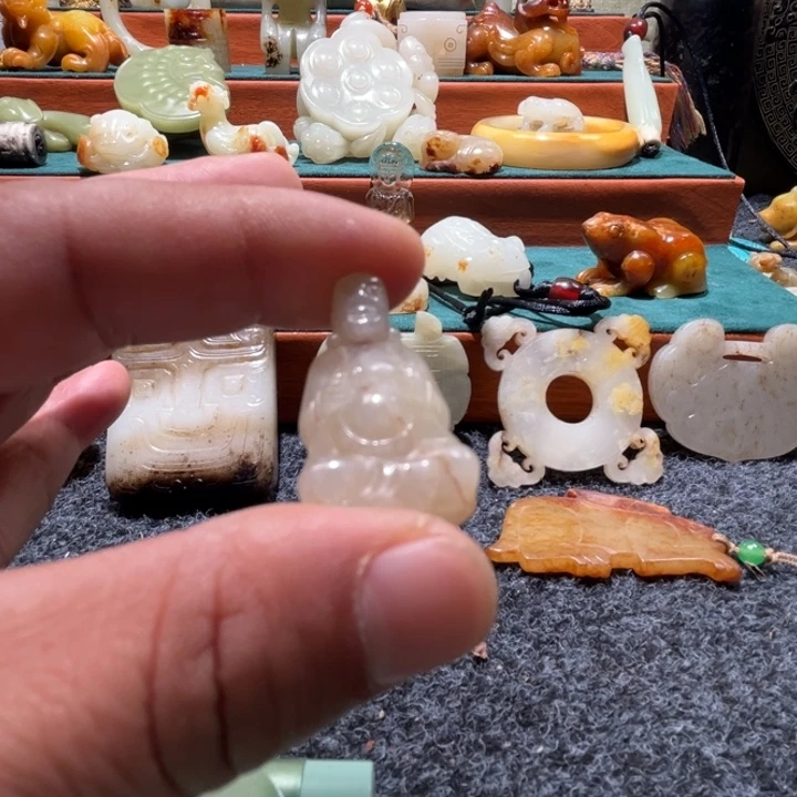 和田玉（糖玉）未镶嵌挂件