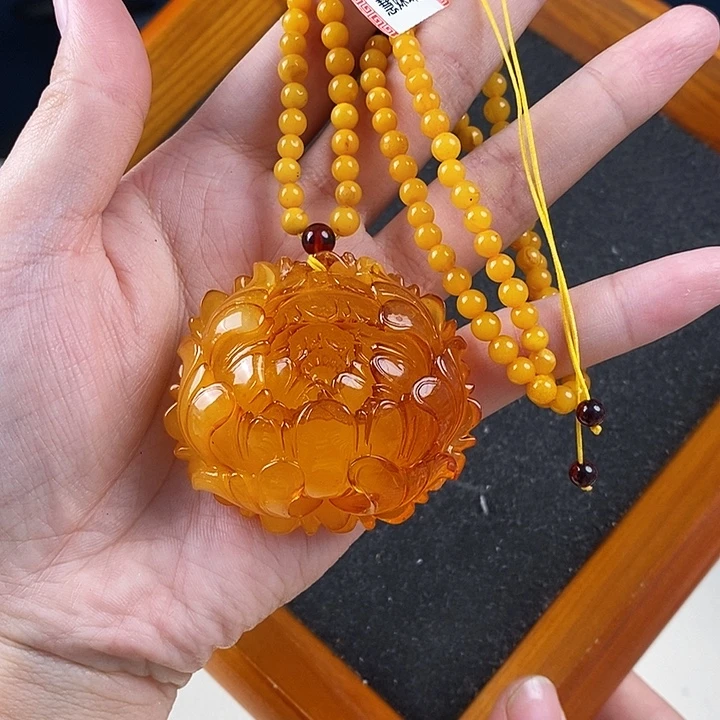 蜜蜡未镶嵌珠宝奇石