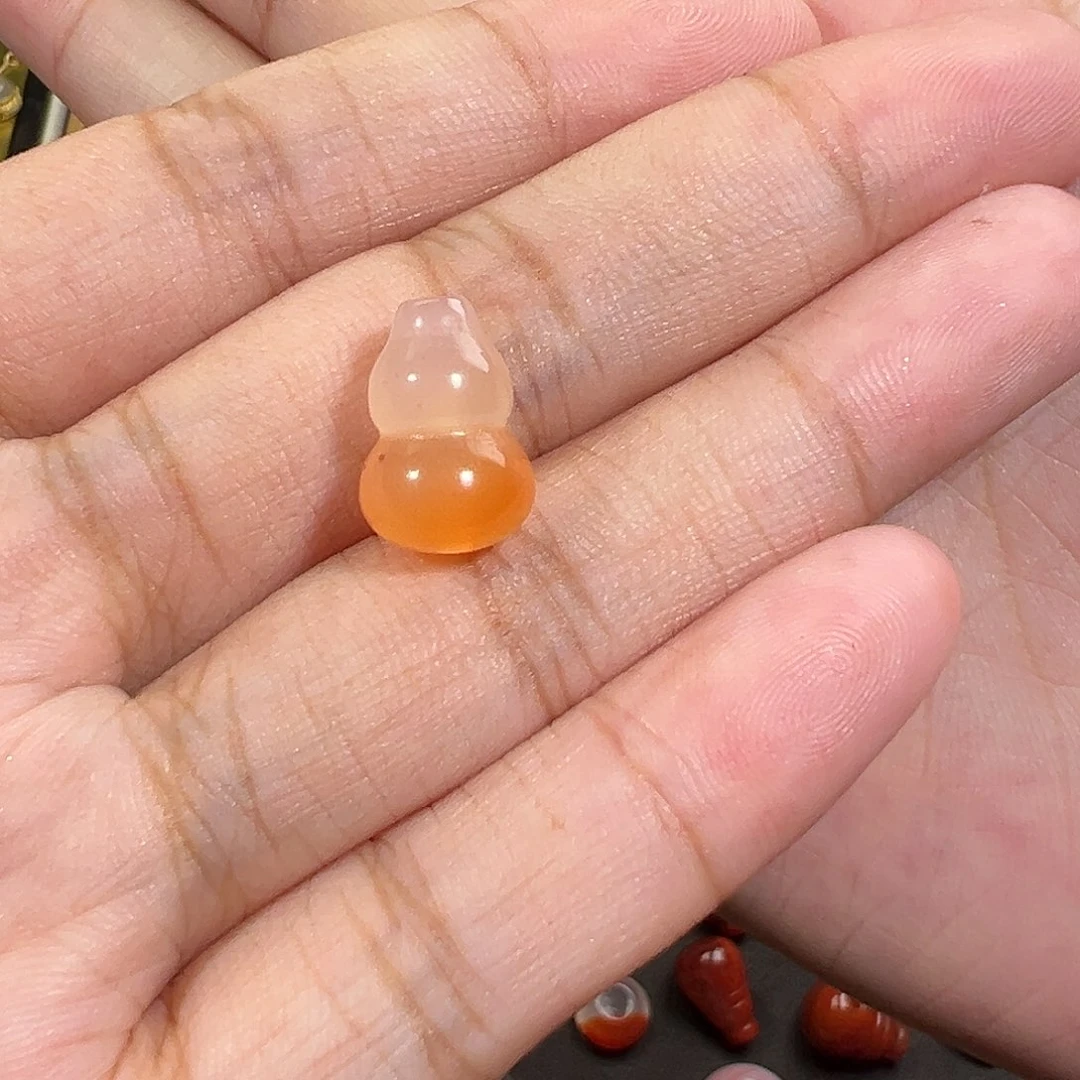 南红玛瑙未镶嵌珠宝奇石M***y