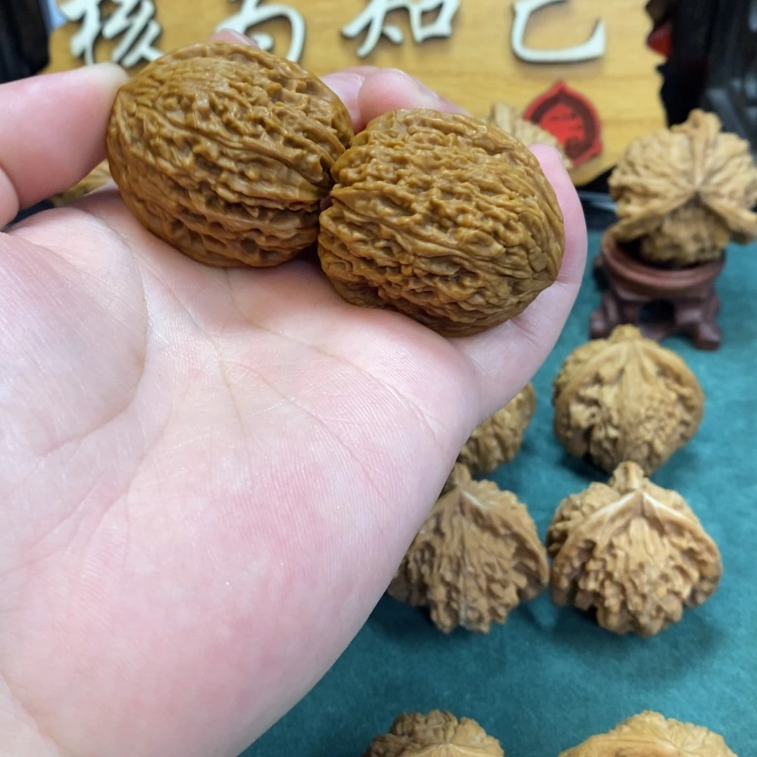 文玩核桃把件程**蝶南将石36拉丝高炮全品