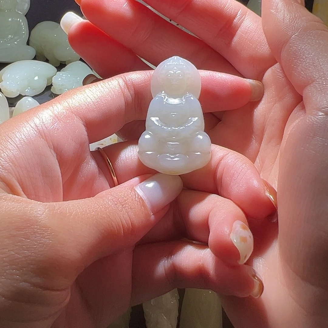 老***谈和田玉未镶嵌颈饰