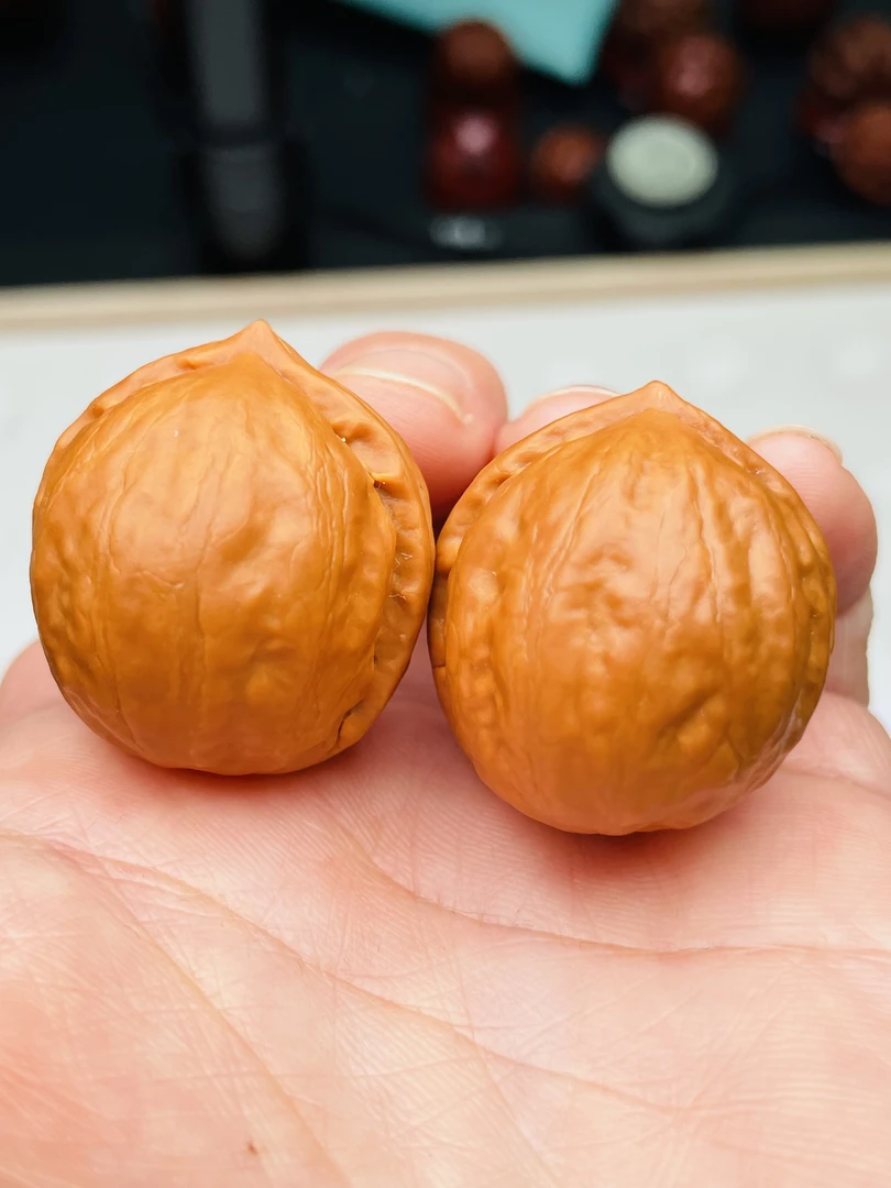 野生文玩小核桃手捻可盘玩变色解压静心  蜜蜡