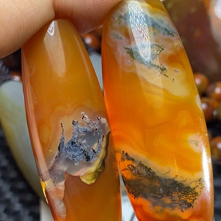 玛瑙/玉髓颈饰未镶嵌商**隆