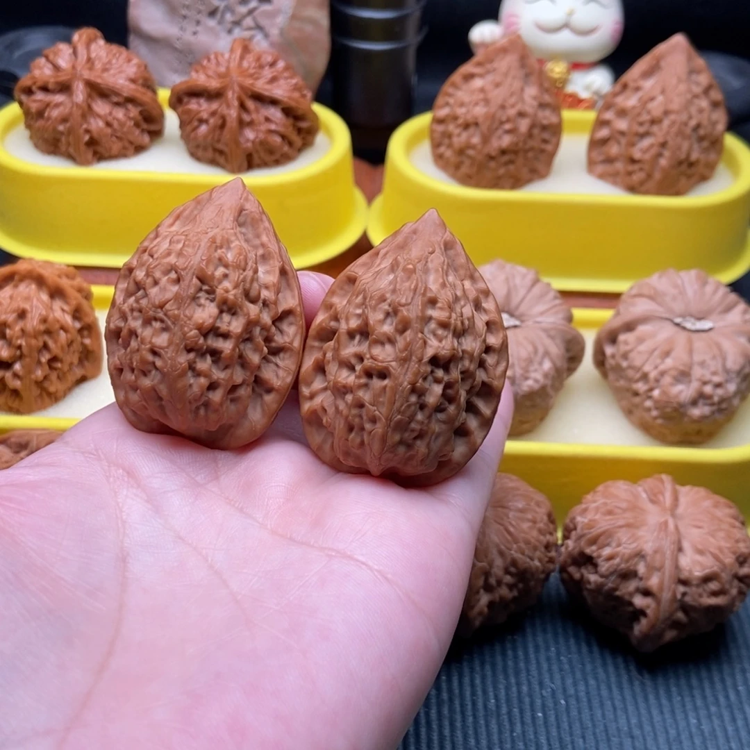 文玩核桃吊坠全品吸血鬼