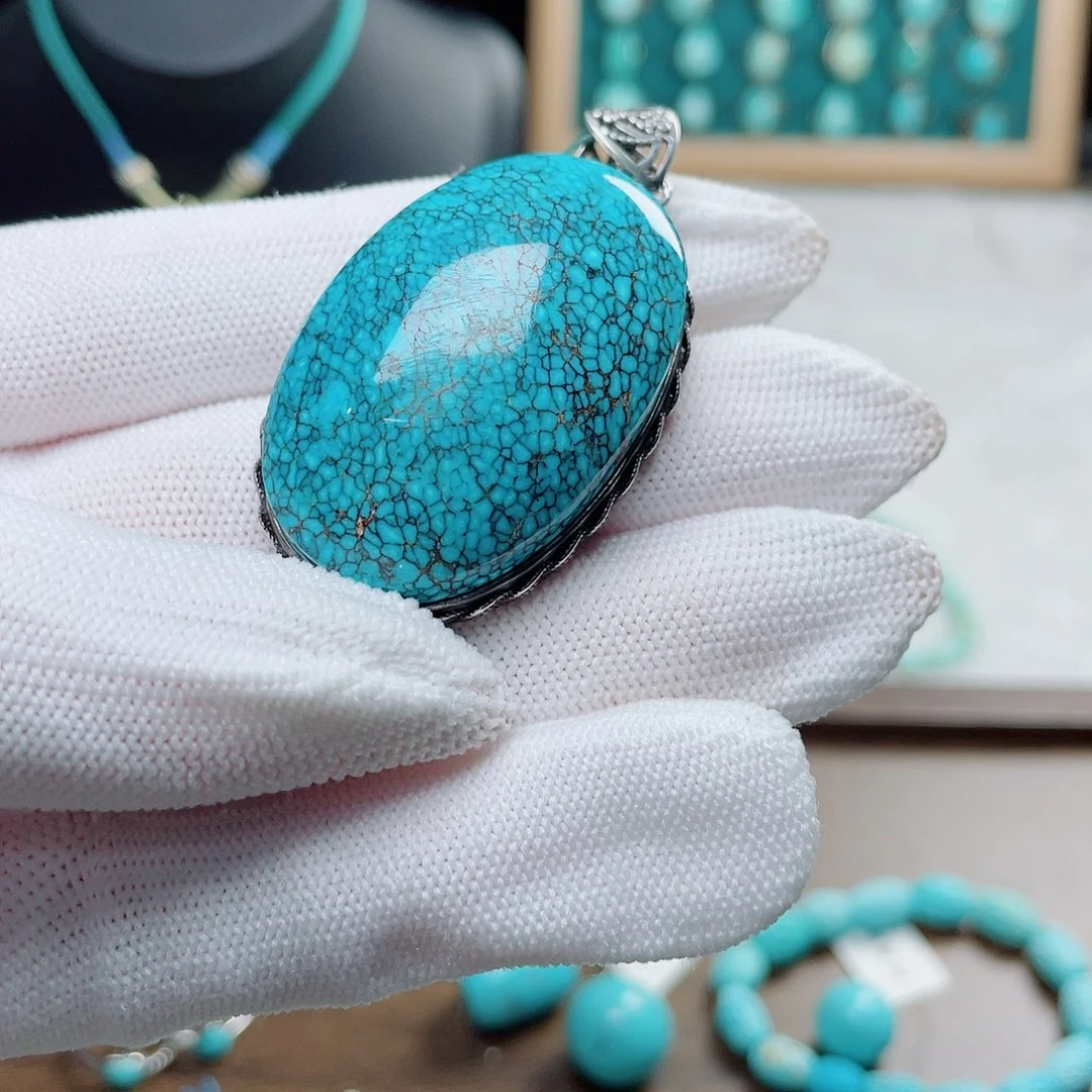 小***征未镶嵌绿松石珠宝奇石