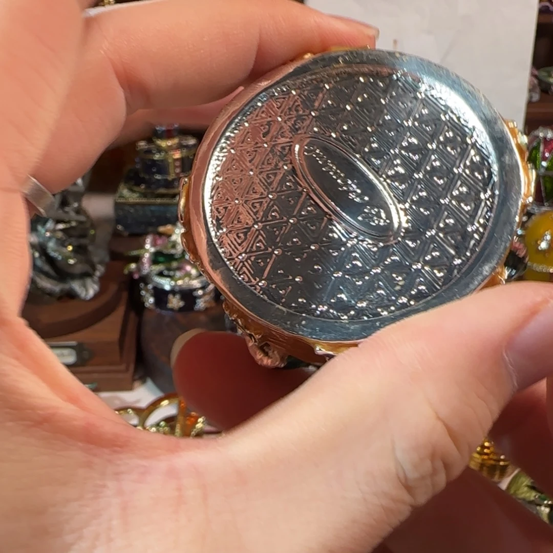 手工制品请勿吹毛求疵