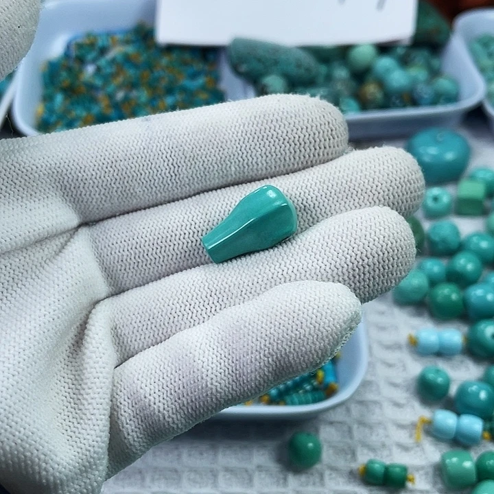 『***』南红玛瑙未镶嵌珠宝奇石