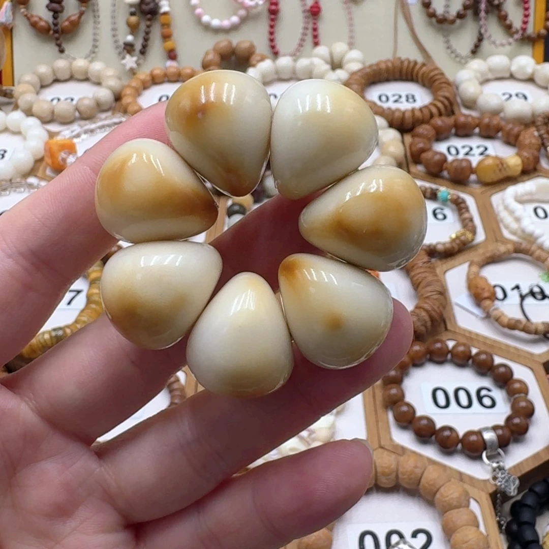 菩提根/象牙果吊坠聪**咩
