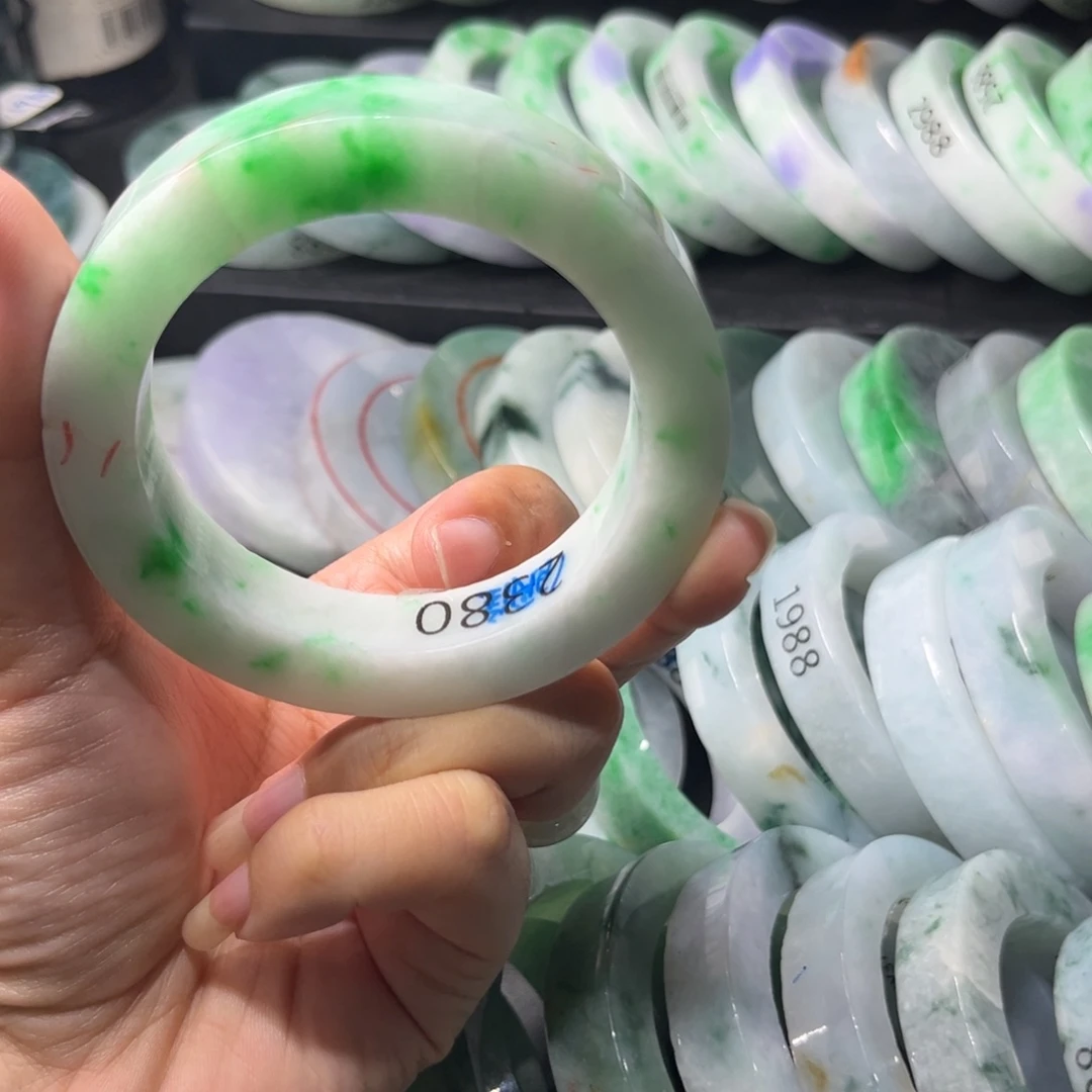 未镶嵌翡翠手镯未镶嵌定制翡翠