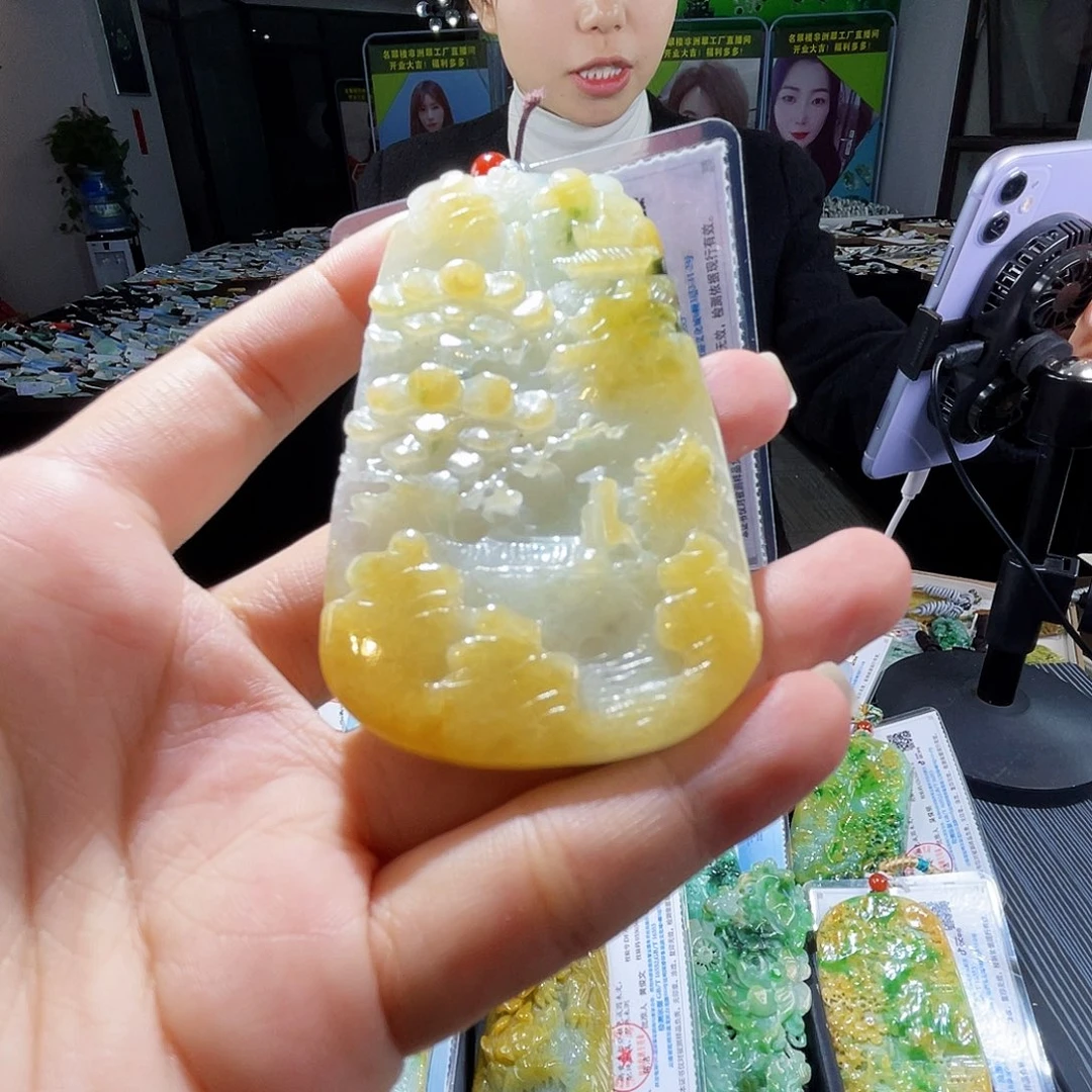颈饰未镶嵌翡翠一