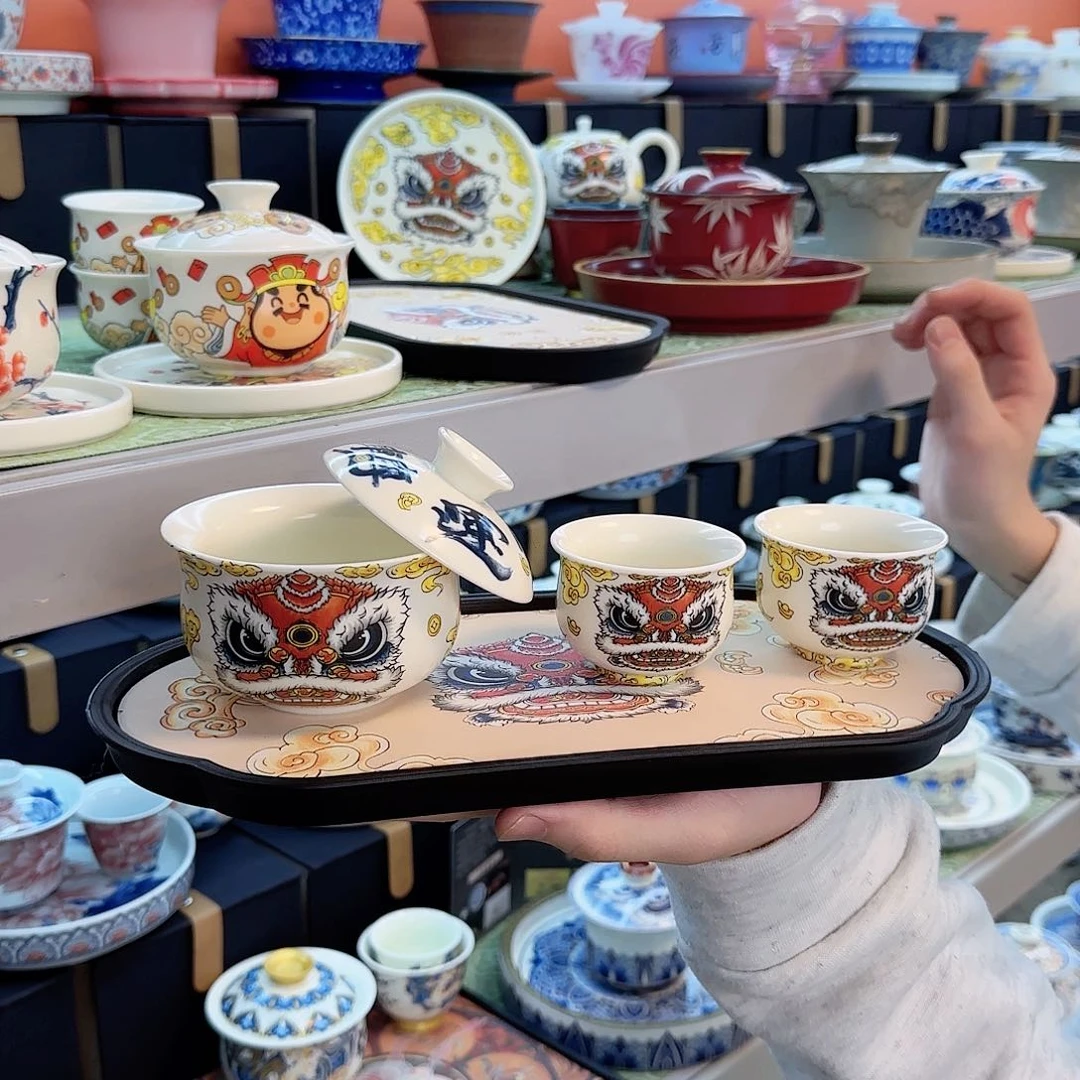 他在这里我很担心她知道她要什么