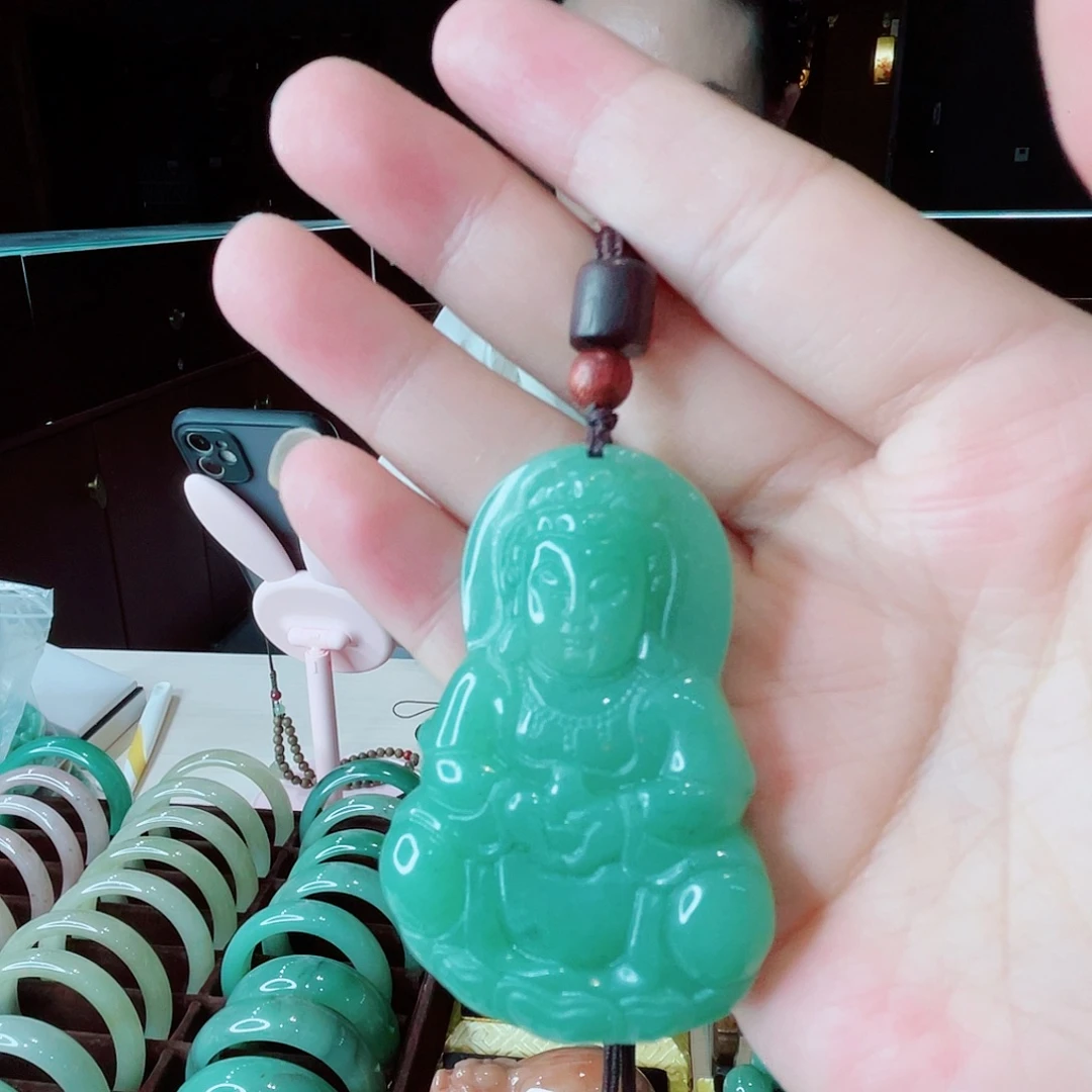 密玉（石英质玉）未镶嵌颈饰