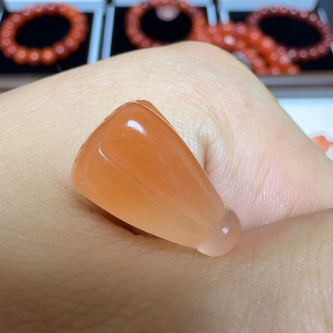 南红玛瑙未镶嵌川料瓦西冰飘莲藕3.3g