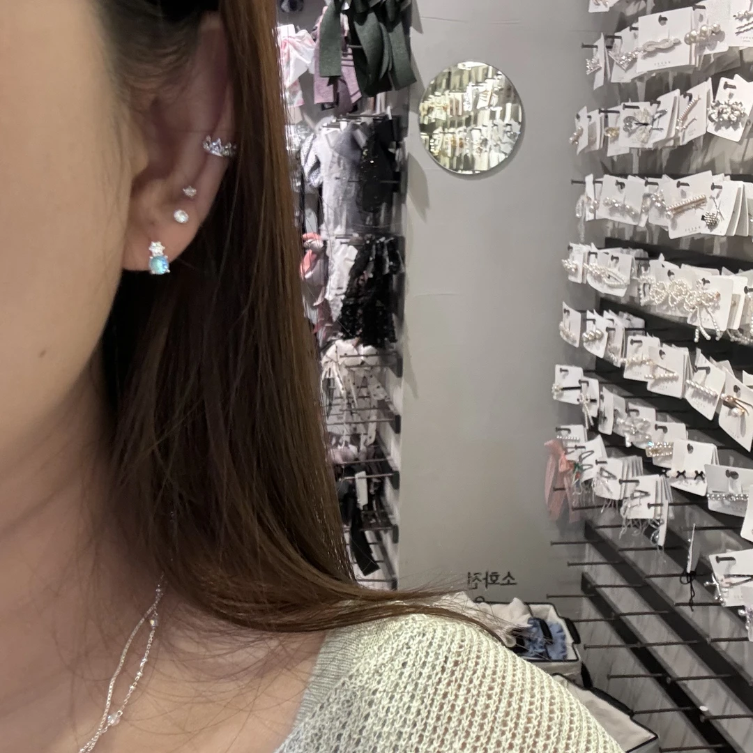 925银合成锆石耳饰 韩国 通体s925银 通透耳钉