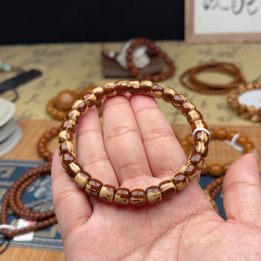 _***诺手串紫金鼠纯肉87花皮老型