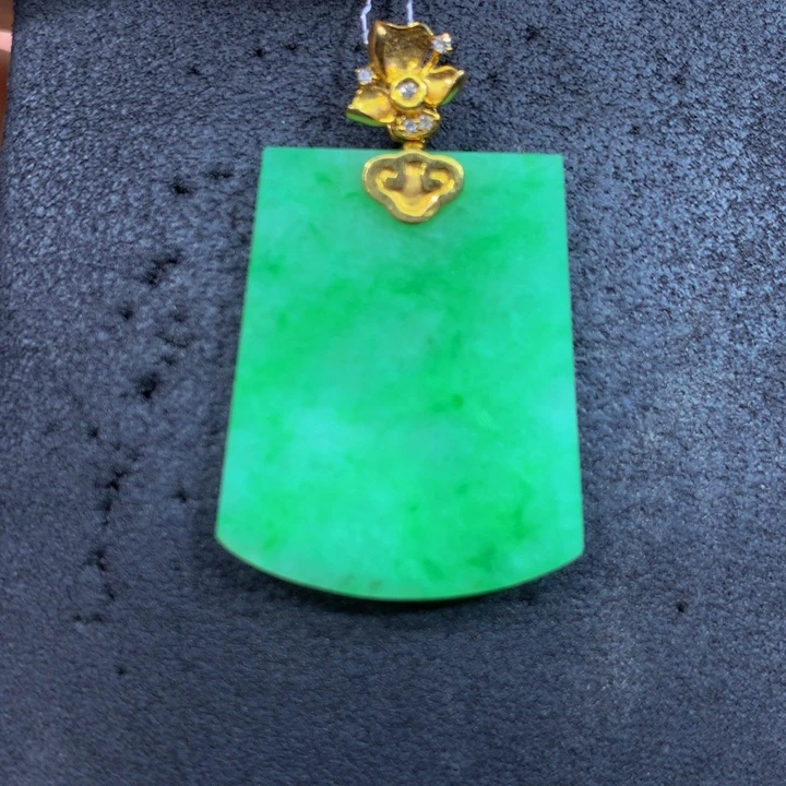 翡翠18K金镶嵌手链翡翠