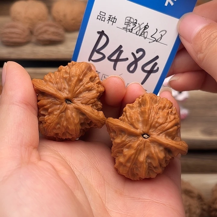 吊坠文玩核桃全品野狼38