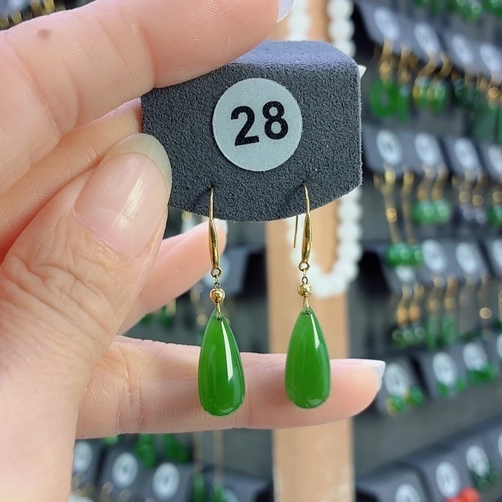 和田玉18K金镶嵌耳饰