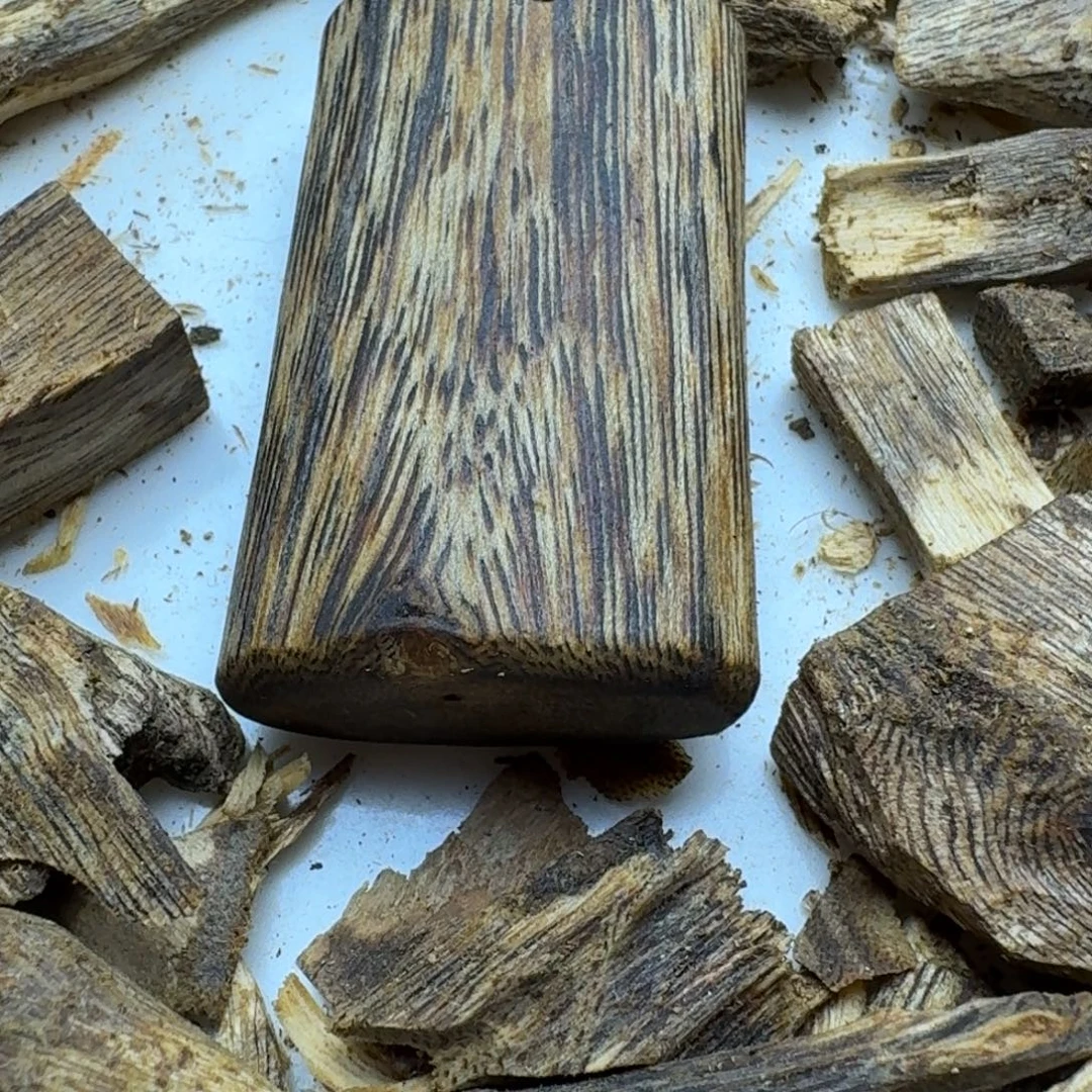 吴***为沉香沉香碎屑原汁原味沉香