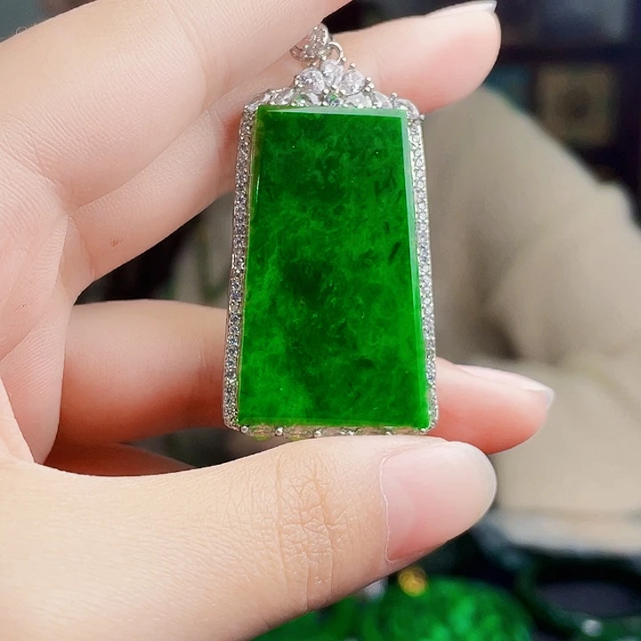 翡翠银S925镶嵌颈饰多样性