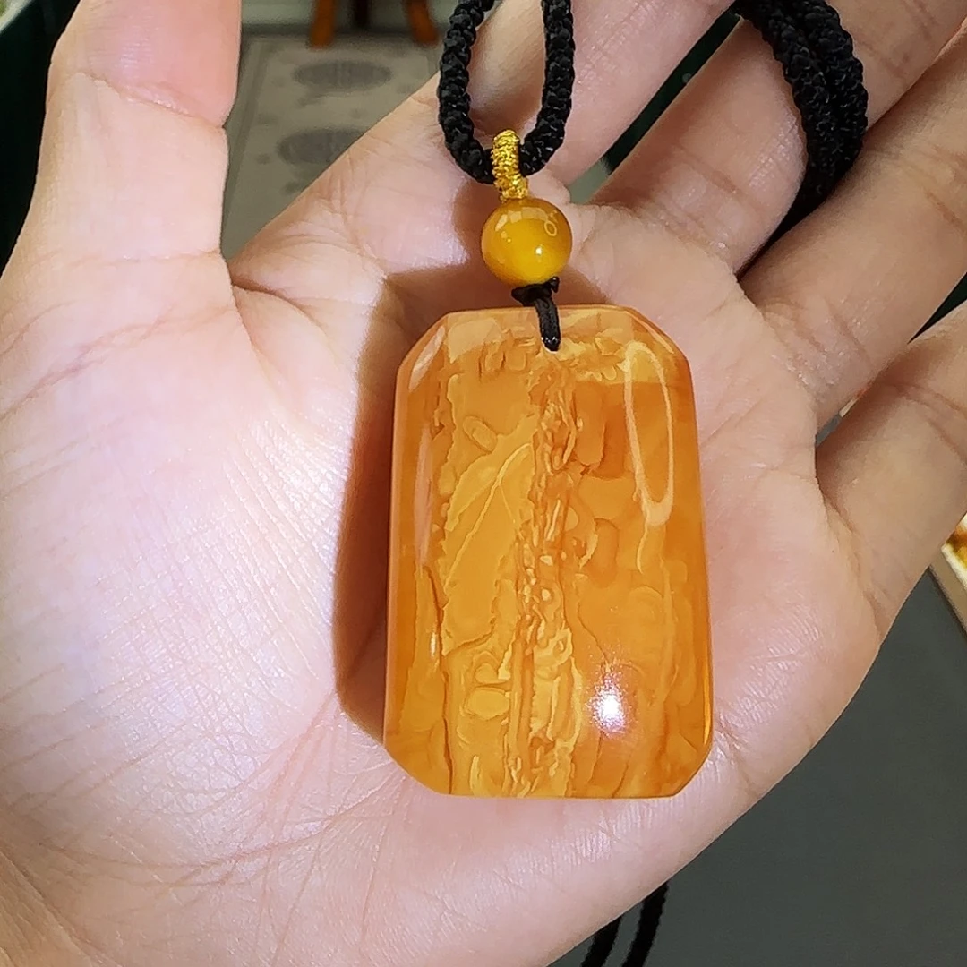 琥珀未镶嵌颈饰吊坠