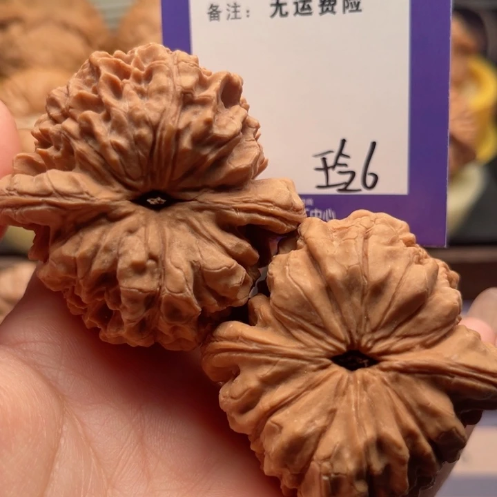 吊坠文玩核桃刘*友文玩核桃6