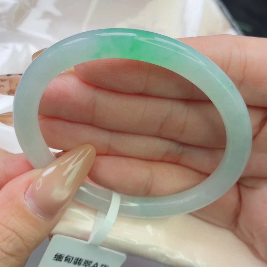 未镶嵌手镯（贵妃镯）翡翠2贵妃美人条