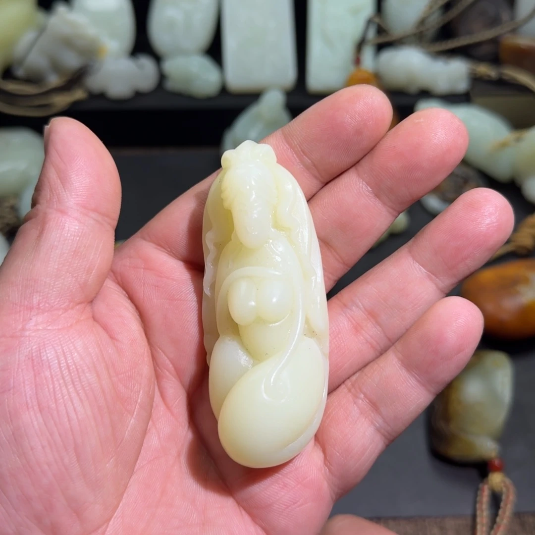 和田玉颈饰未镶嵌