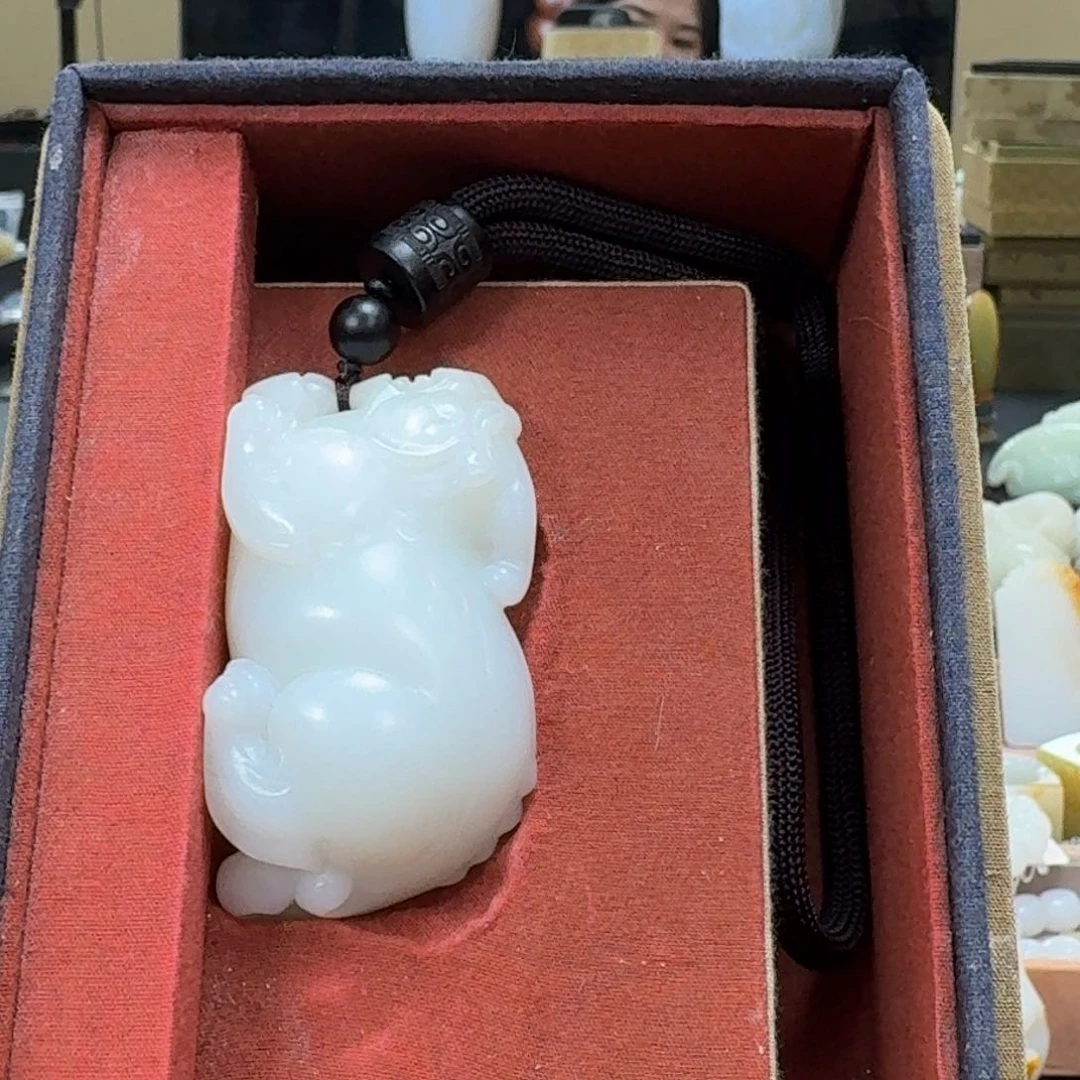 未镶嵌和田玉挂件