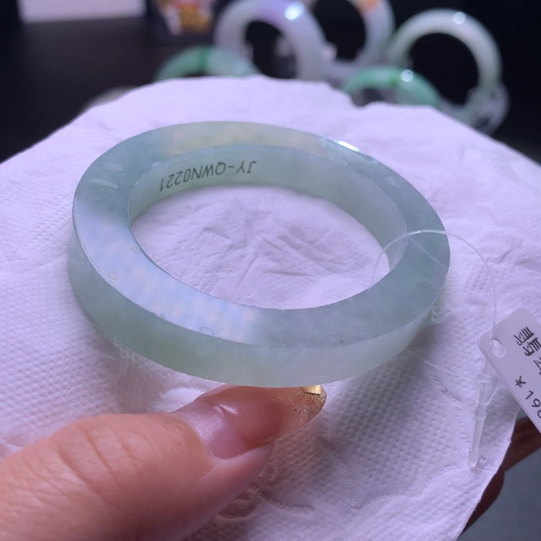 定制翡翠手镯未镶嵌