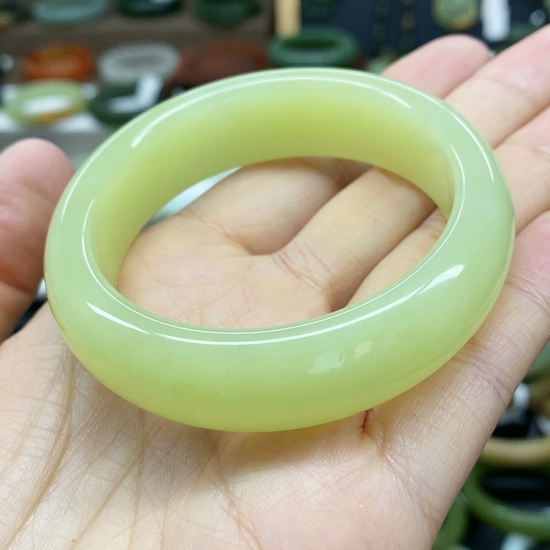 【闪购商品】未镶嵌手镯和田玉