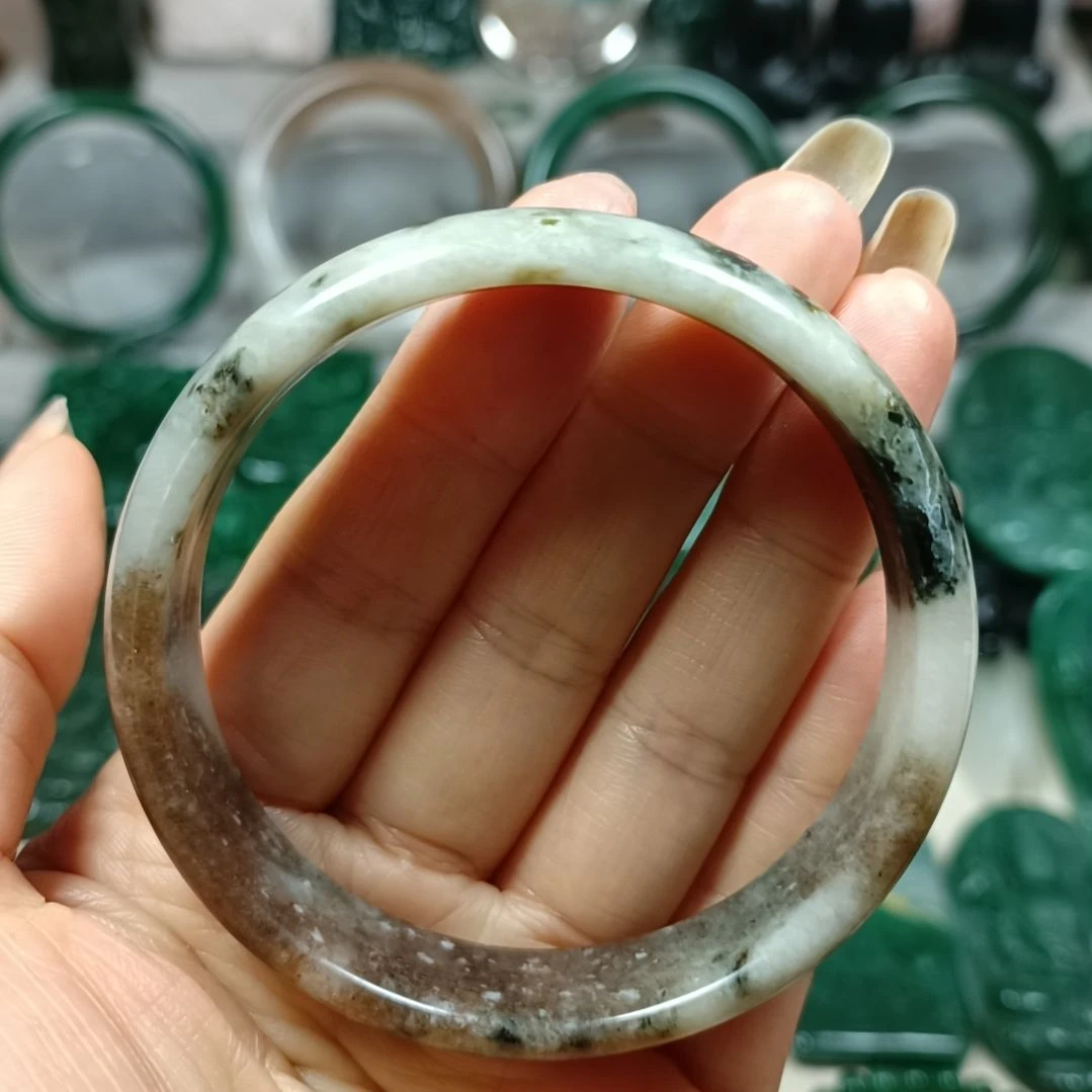 独山玉未镶嵌手镯59