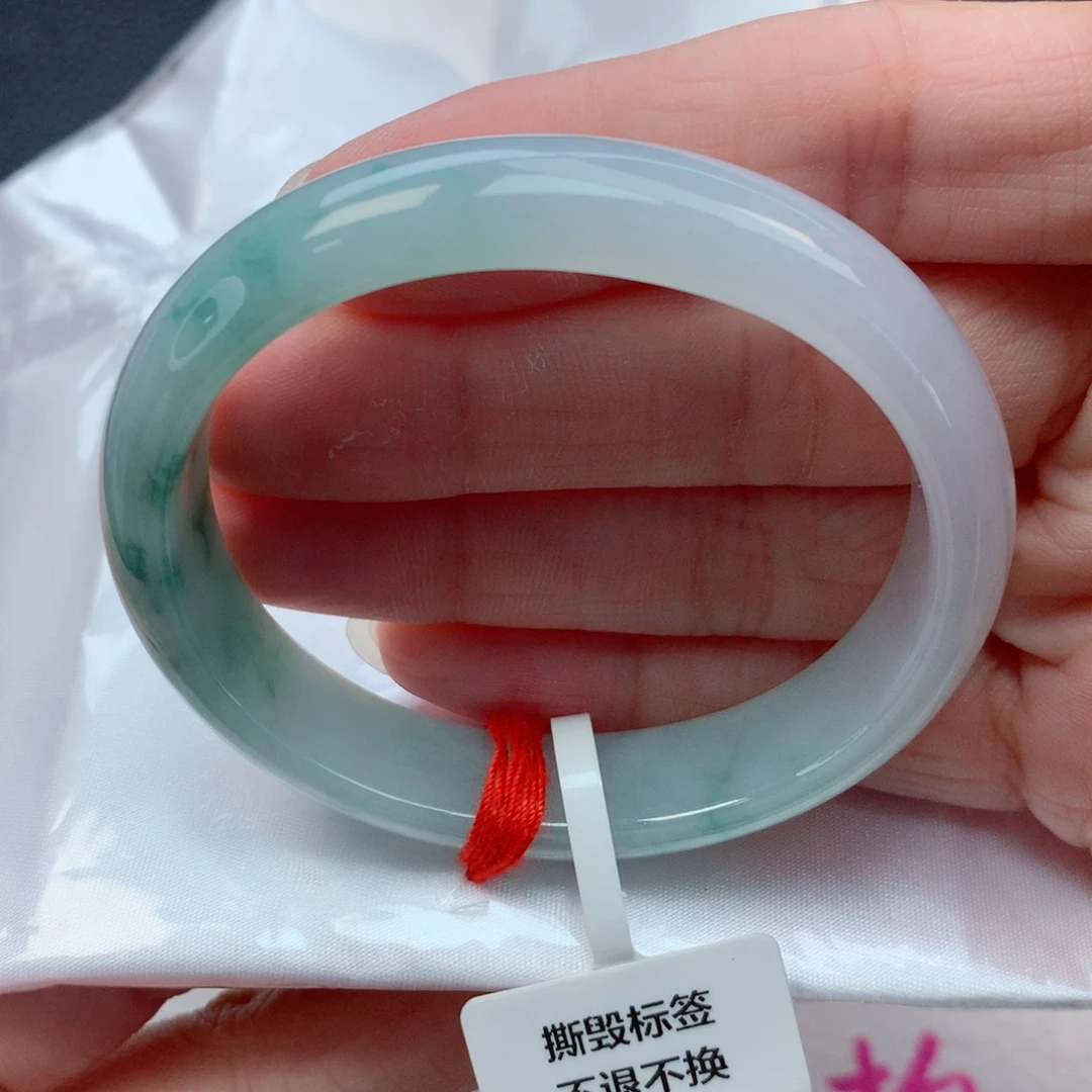 翡翠未镶嵌手镯52.4贵妃 细糯化飘绿花完整高性价比