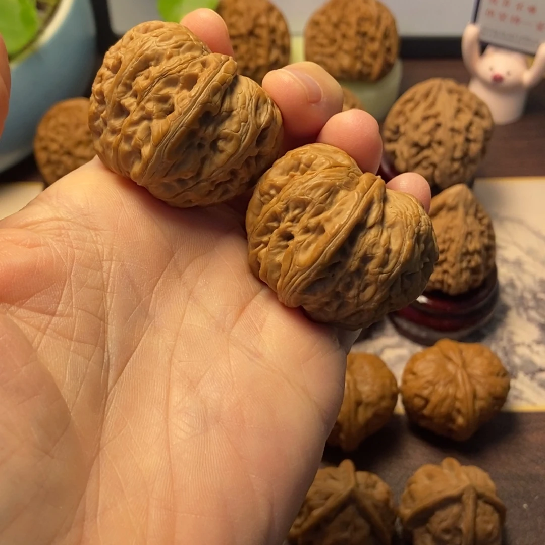 上***水把件文玩核桃全品元宝尺寸40