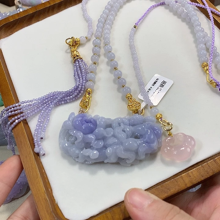 翡翠未镶嵌颈饰翡翠吊坠