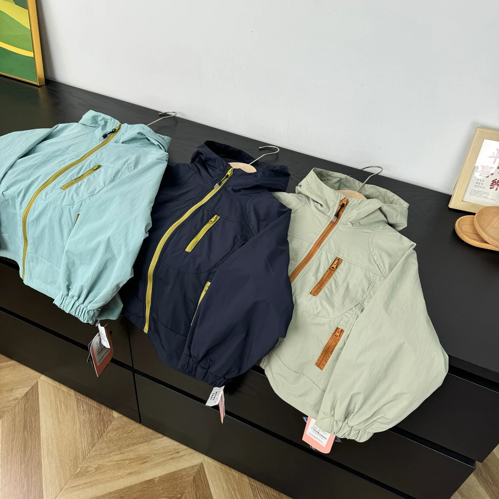 25秋季新款连帽三防儿童冲锋衣中大男童女童外套6732