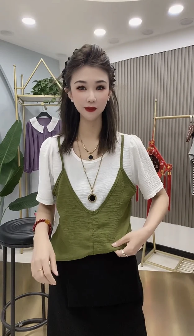 2025年夏季凉快新款时尚百搭洋气马甲假两件吊带显瘦上衣减龄小衫