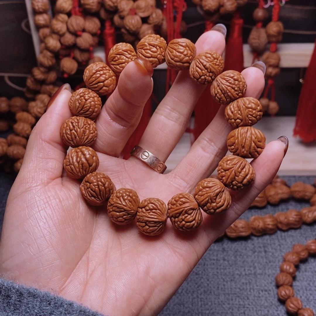 桃核吊坠龙纹桃枭