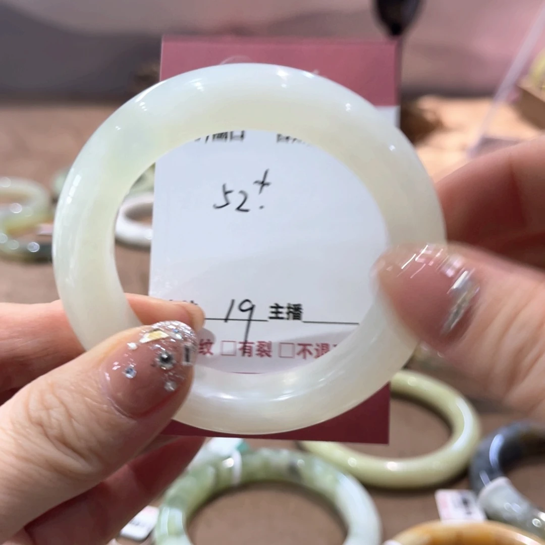 蛇纹石玉手镯未镶嵌内***喵