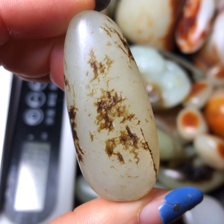 和田玉未镶嵌珠宝奇石